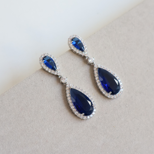 Brinco Prateado e Cristal Azul - Semijoia