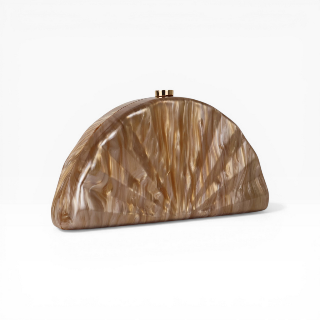 Bolsa de Festa Clutch Acrílico Perolado Meia Lua Marrom