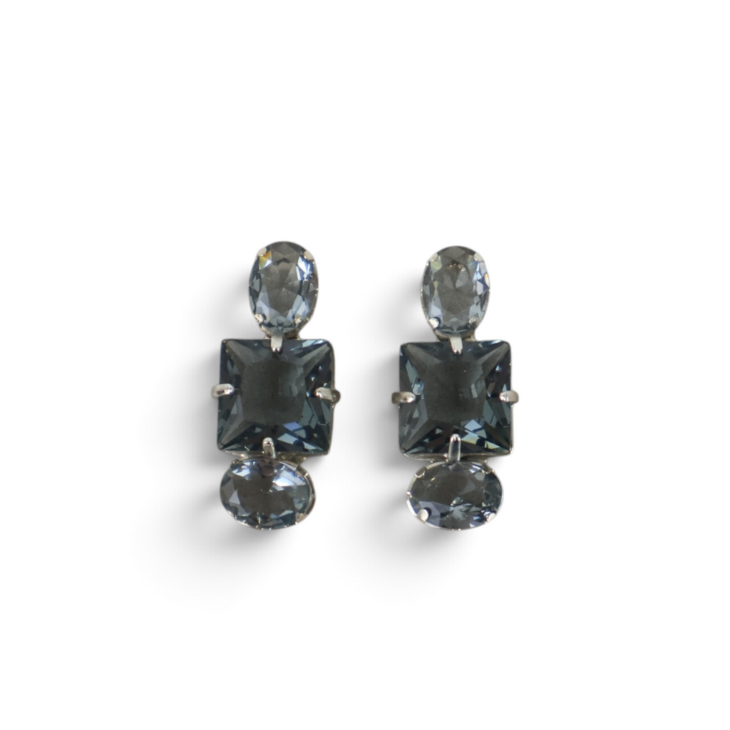 Brinco Prateado e Cristal Cinza