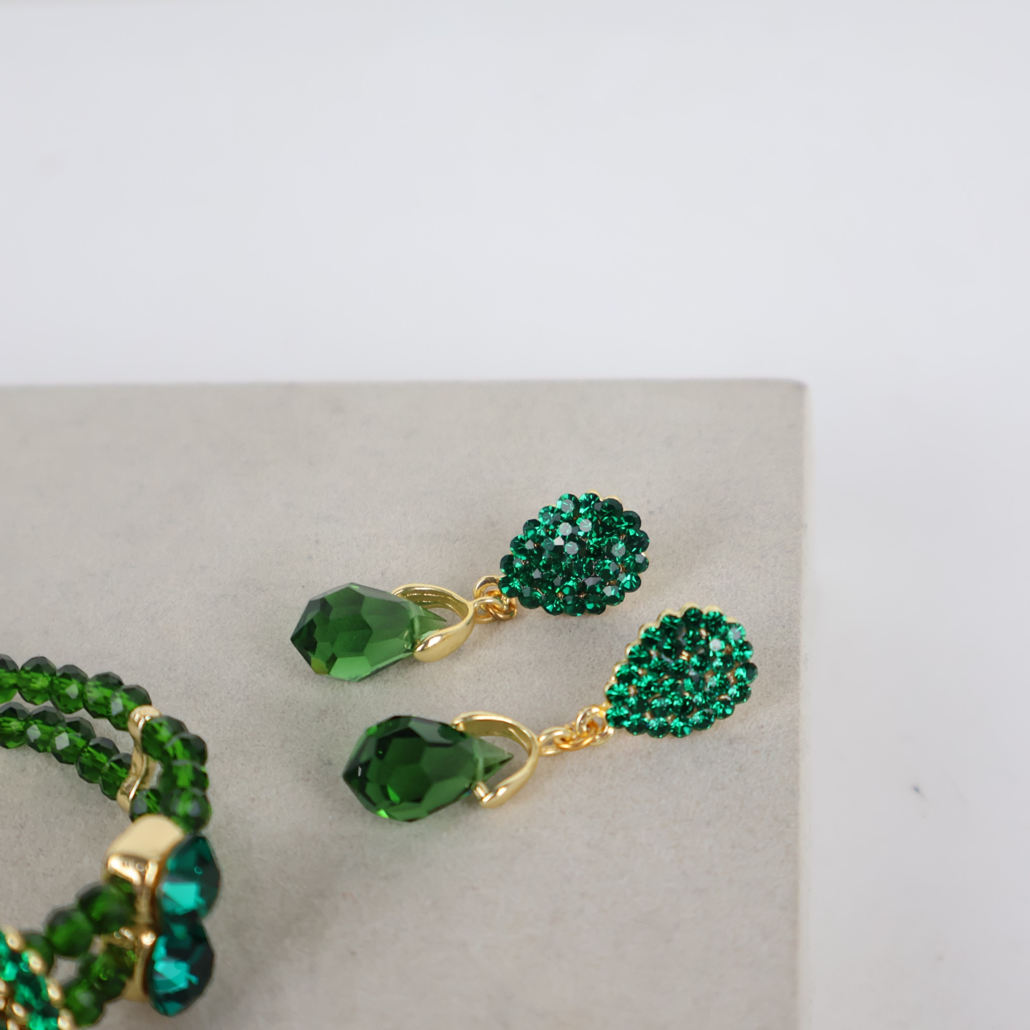 Kit Colar Bracelete e Brinco Verde