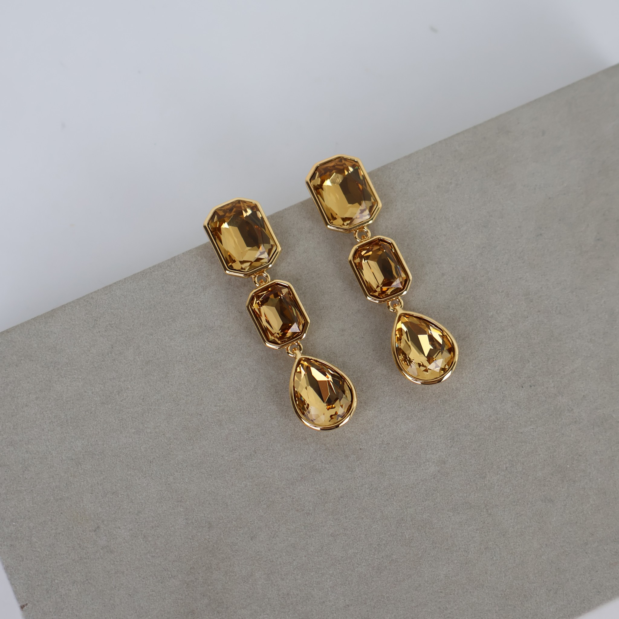 Brinco Dourado