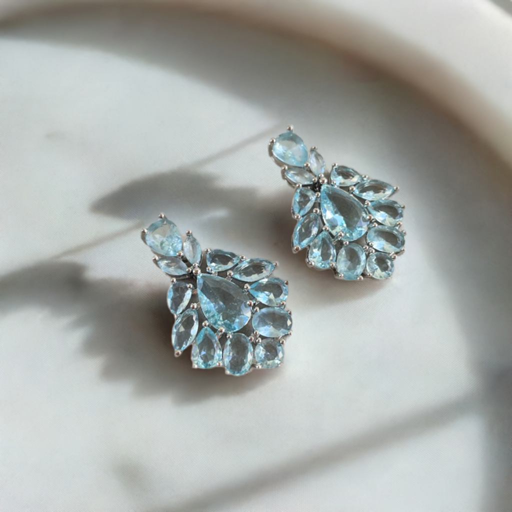 Brinco Prateado e Cristal Azul - Semijoia