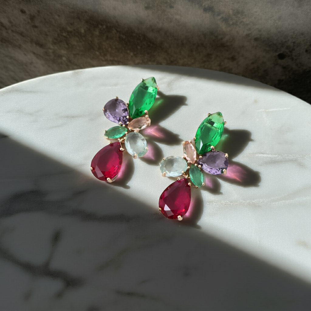 Brinco Dourado e Cristal Verde e Rosa - Semijoia