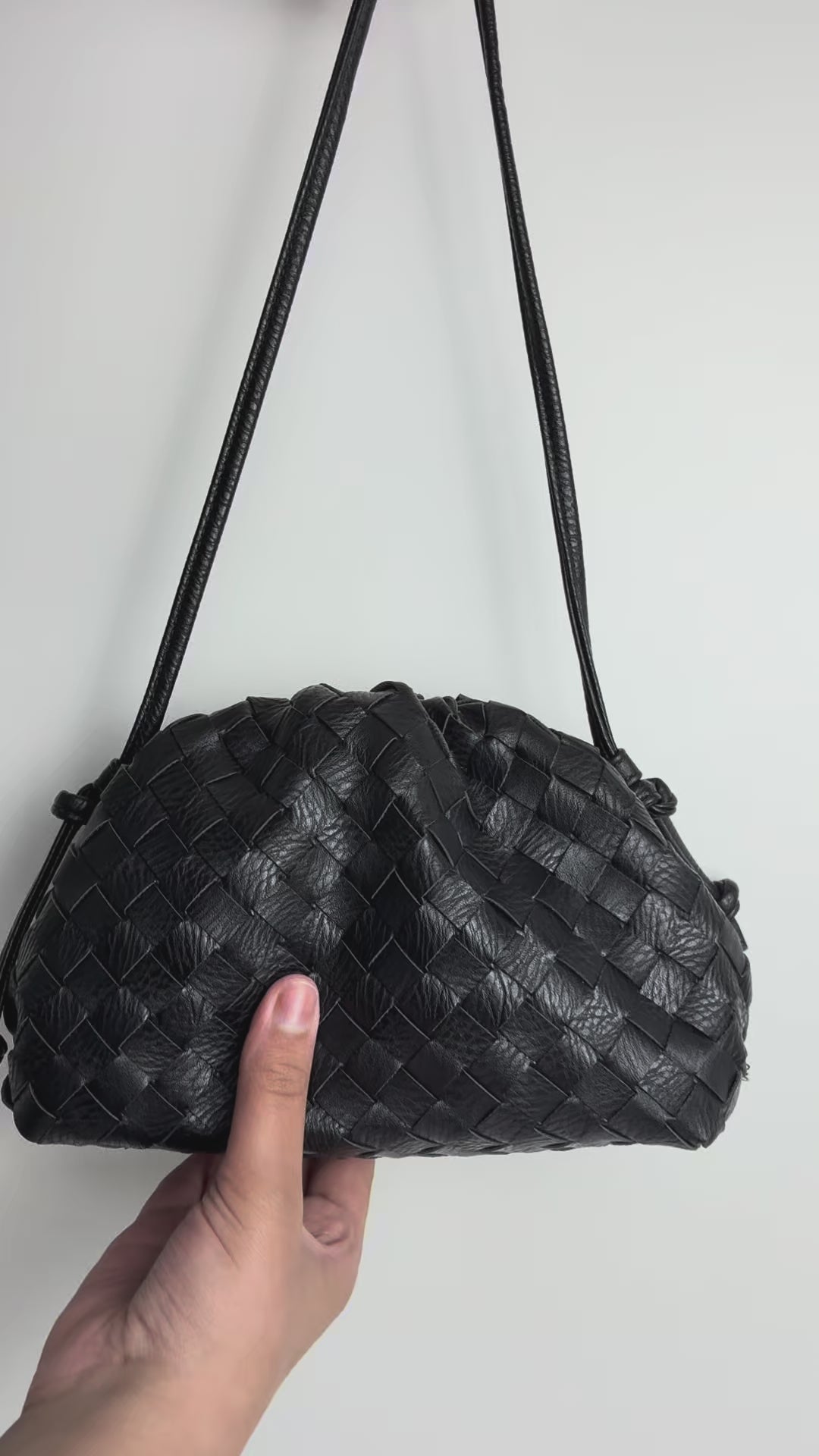 Bolsa Pouch Courvin Preta