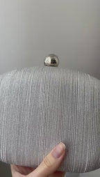 Bolsa Festa Clutch Oval Brilho Prata