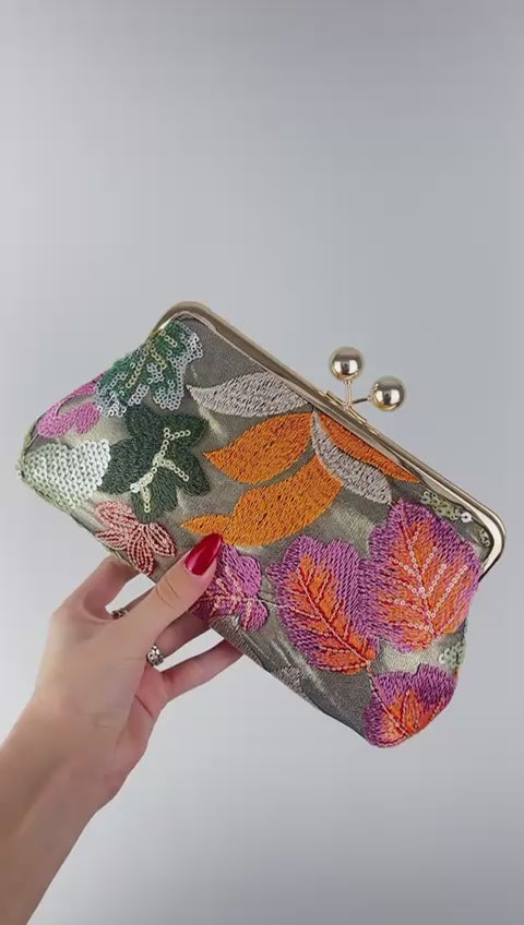 Bolsa Pouch Festa Clutch Flores Bordadas Verde Claro